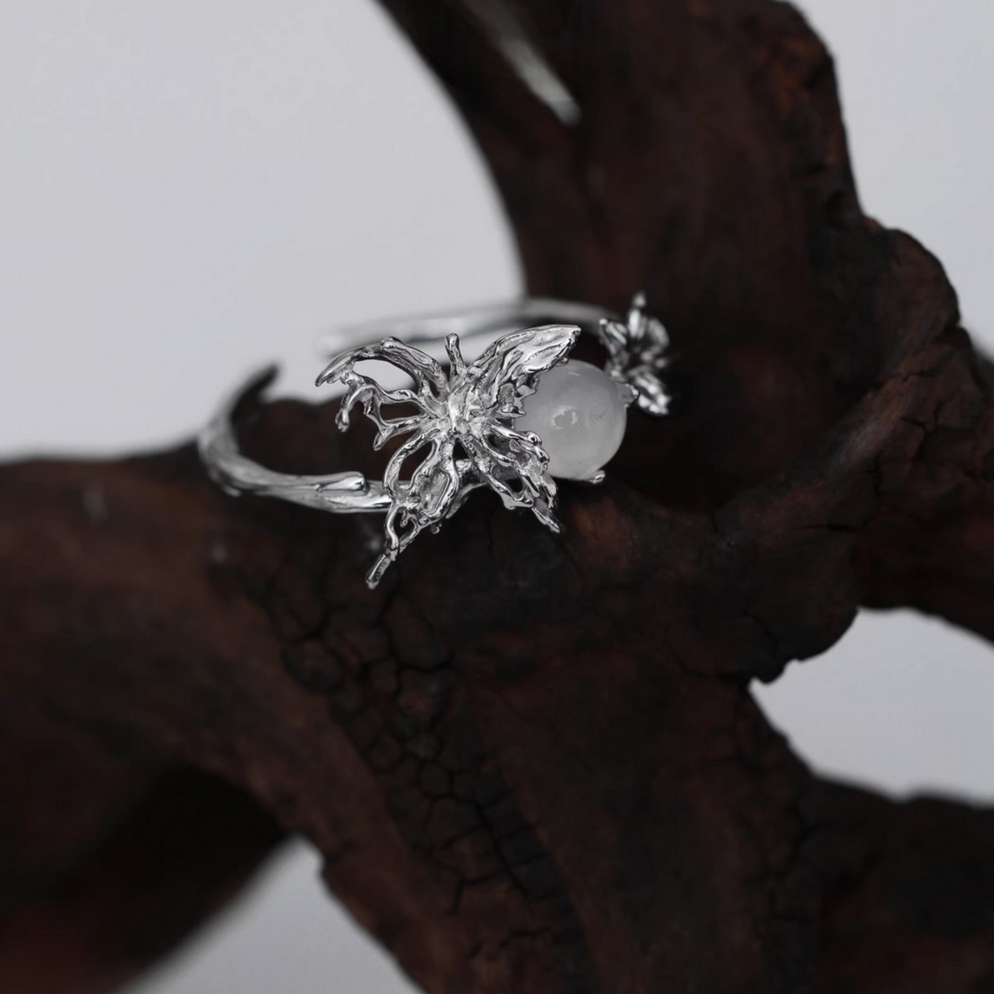 s925 Sterling Silver Butterfly White Agate Ring