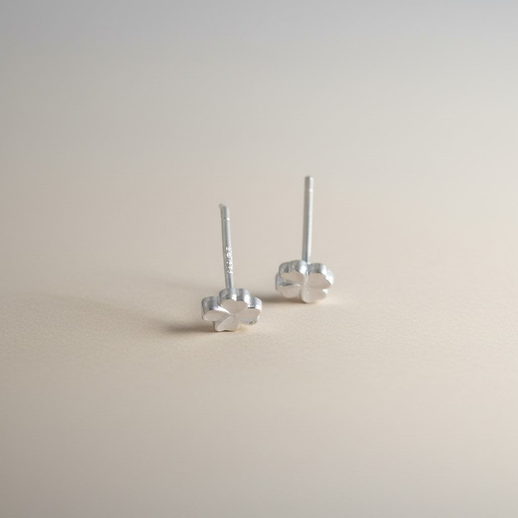 999 Fine Silver Minimal Style Lucky Clover Stud Earring