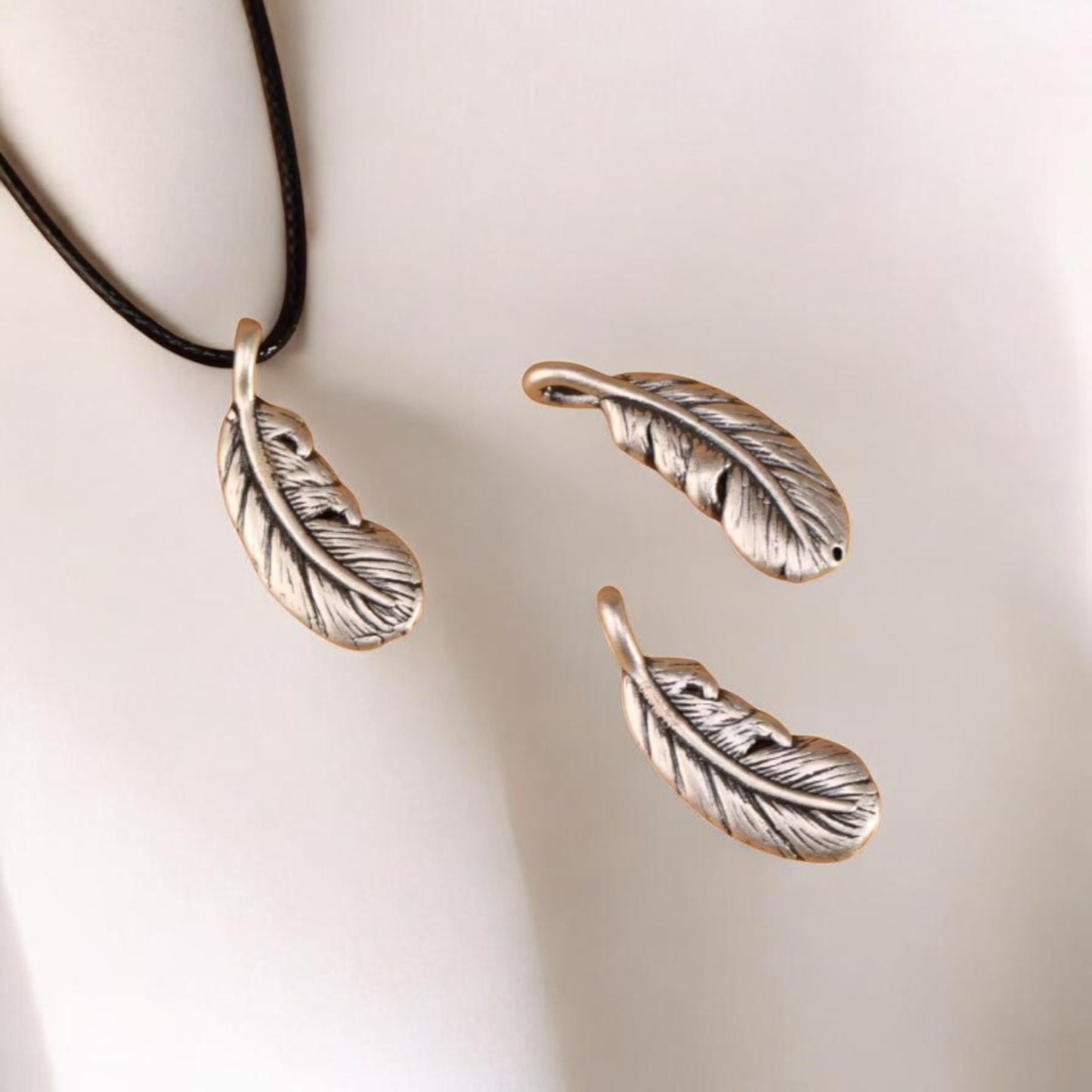 s999 Real Silver Minimal Style Feather Charm Leather Rope Necklace