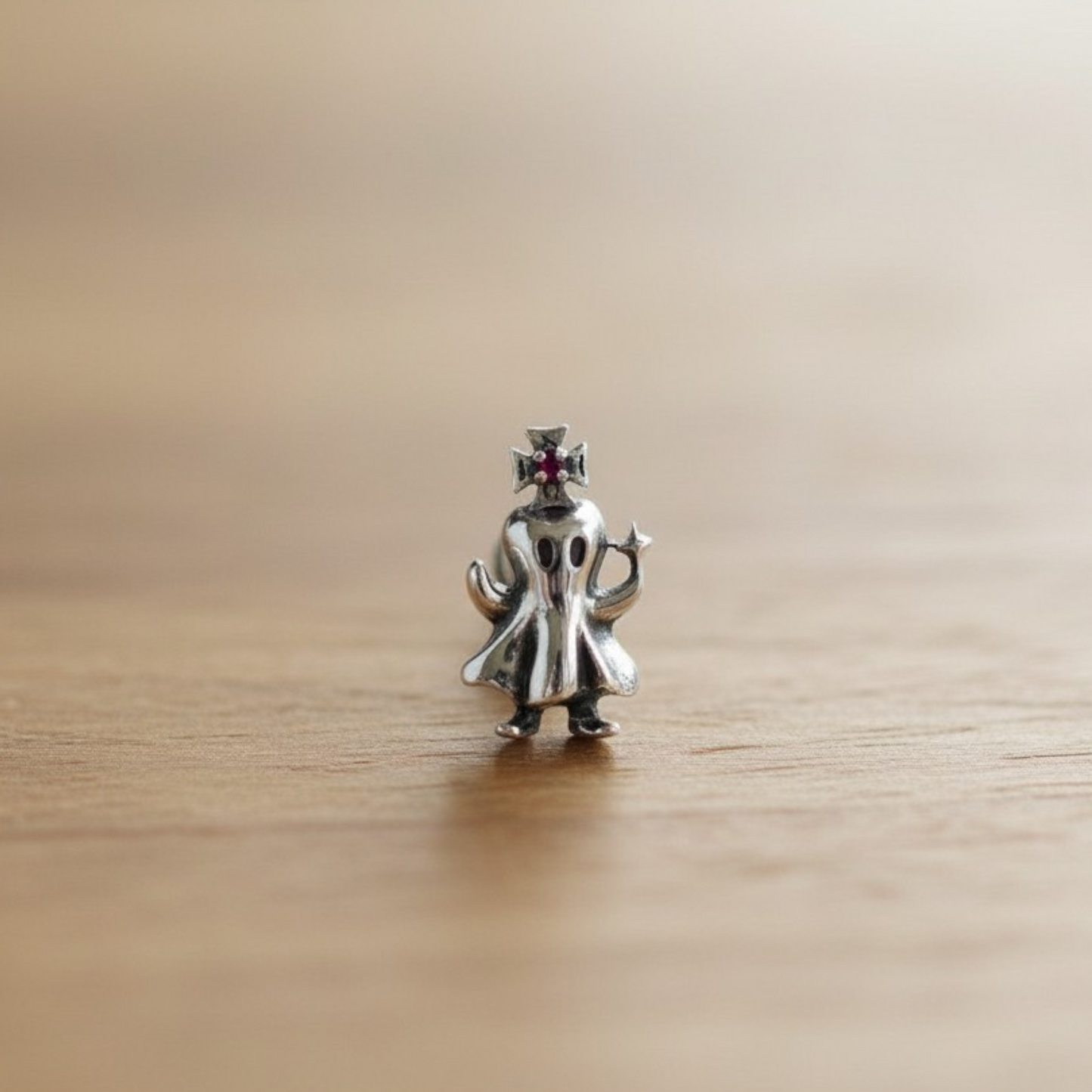 S925 Sterling Silver Vintage Fun Trick or Treat Ghost Stud Earrings