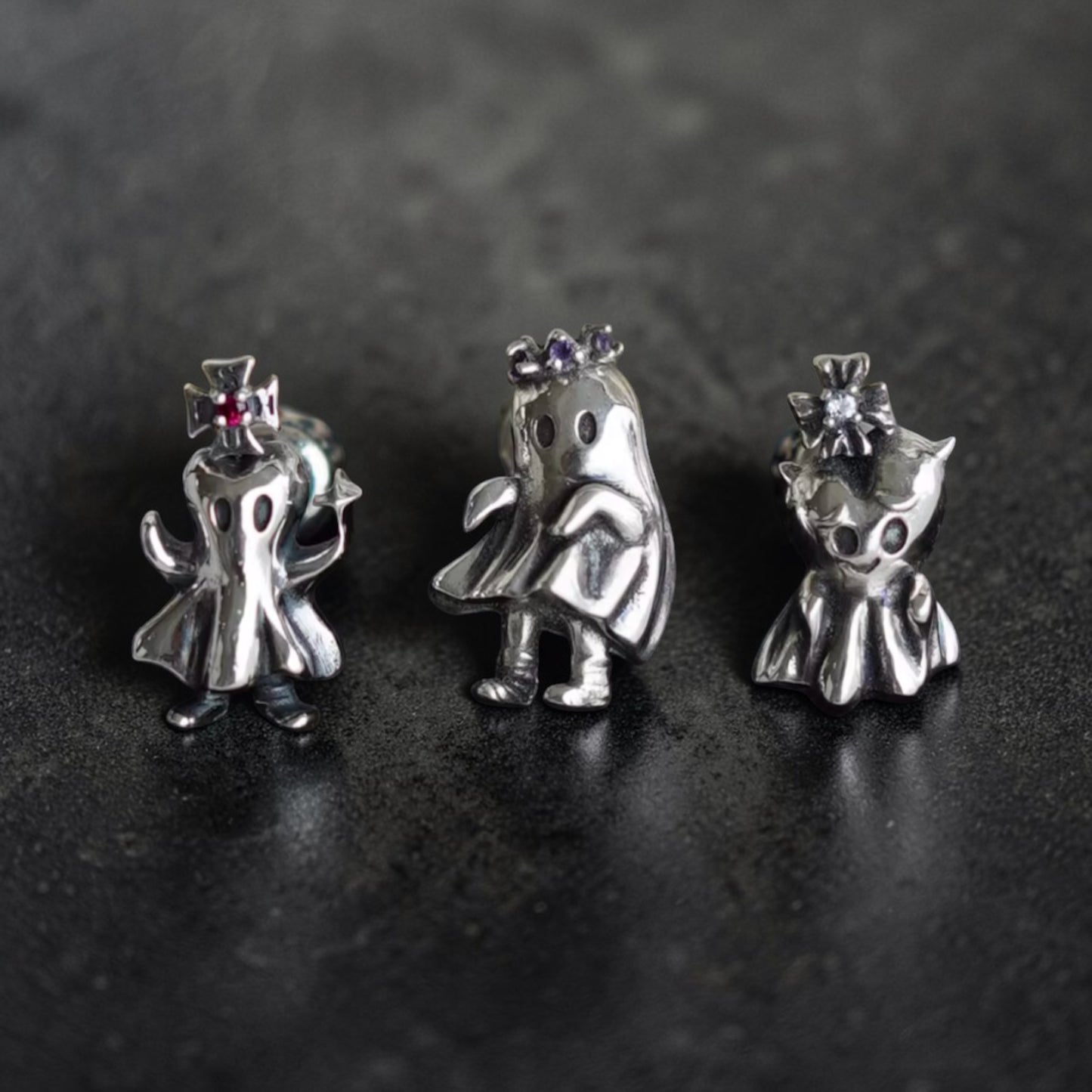 S925 Sterling Silver Vintage Fun Trick or Treat Ghost Stud Earrings