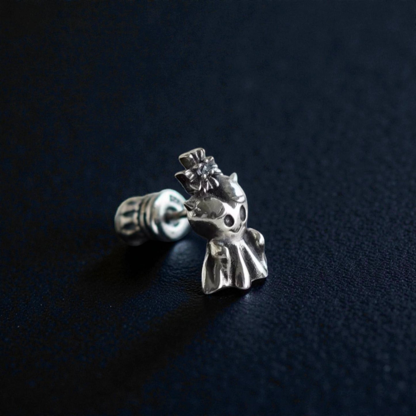 S925 Sterling Silver Vintage Fun Trick or Treat Ghost Stud Earrings