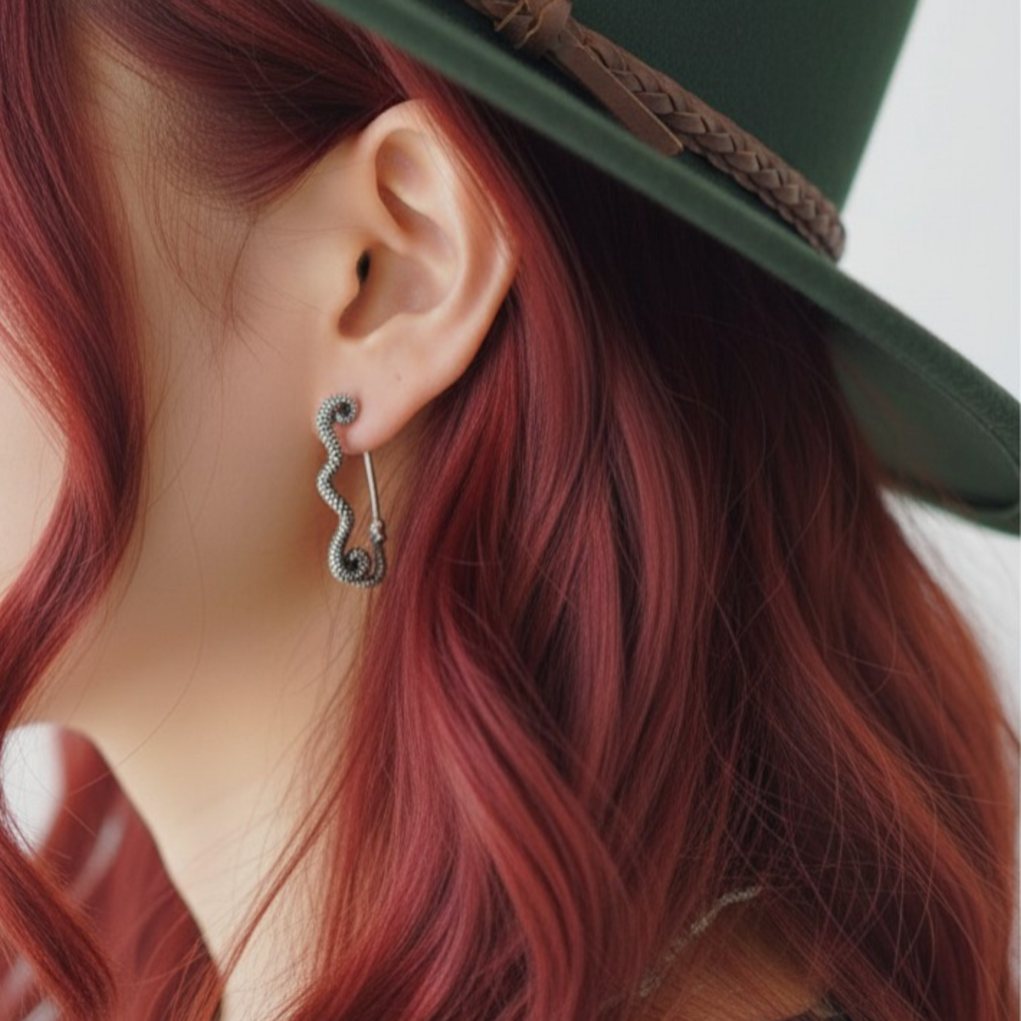 S925 Sterling Silver Entangling Snake Planet Element Pin Brooch