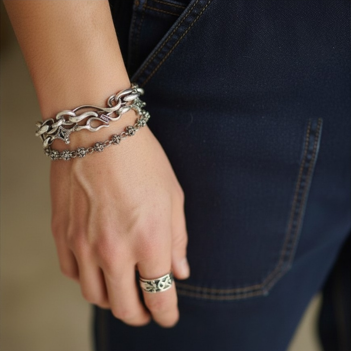 S925 Sterling Silver Infinite Loop Planet Iris Retro Element Bracelet