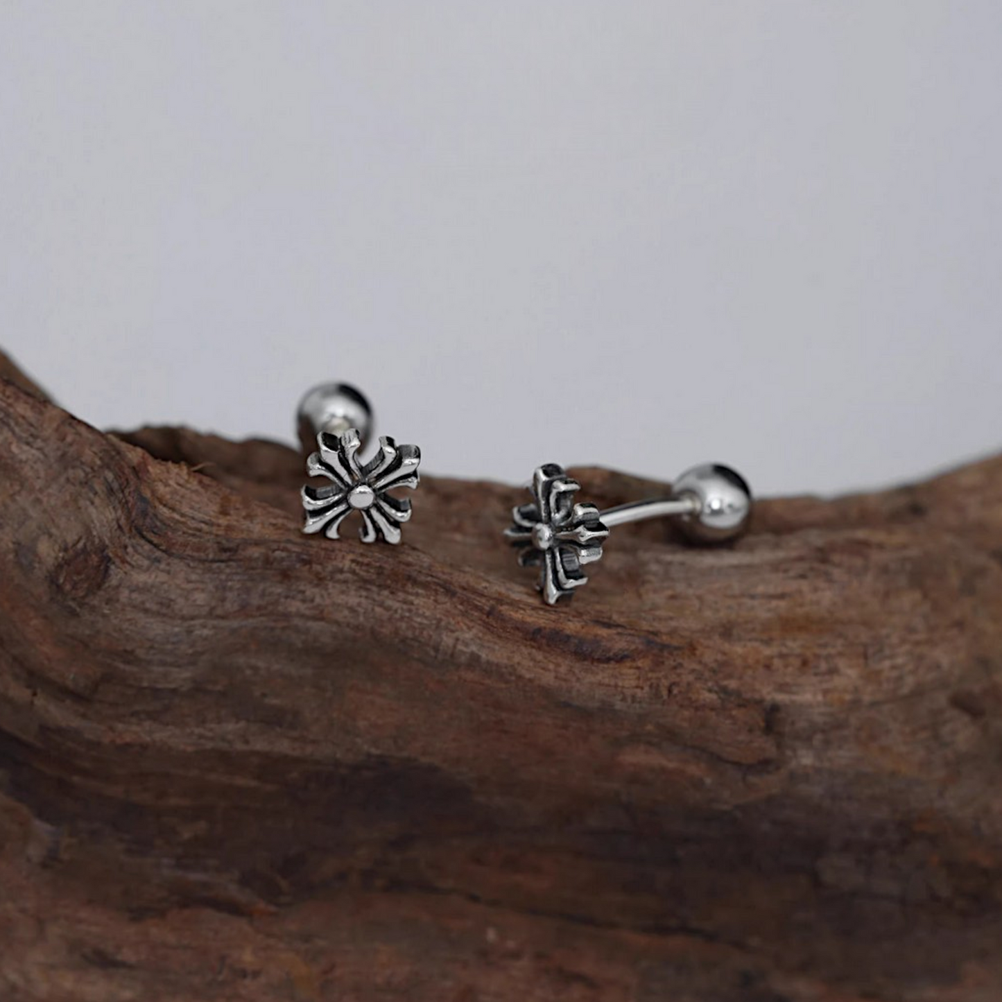 S925 Sterling Silver Vintage Gothic Cross Screw Backing Earring