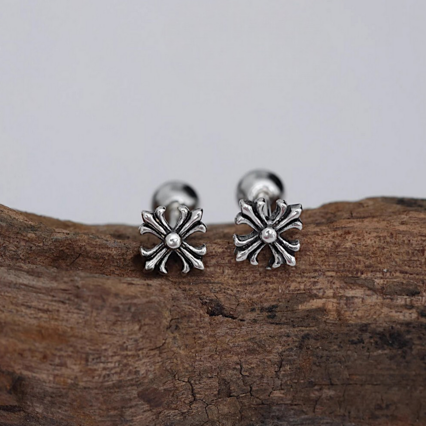 S925 Sterling Silver Vintage Gothic Cross Screw Backing Earring