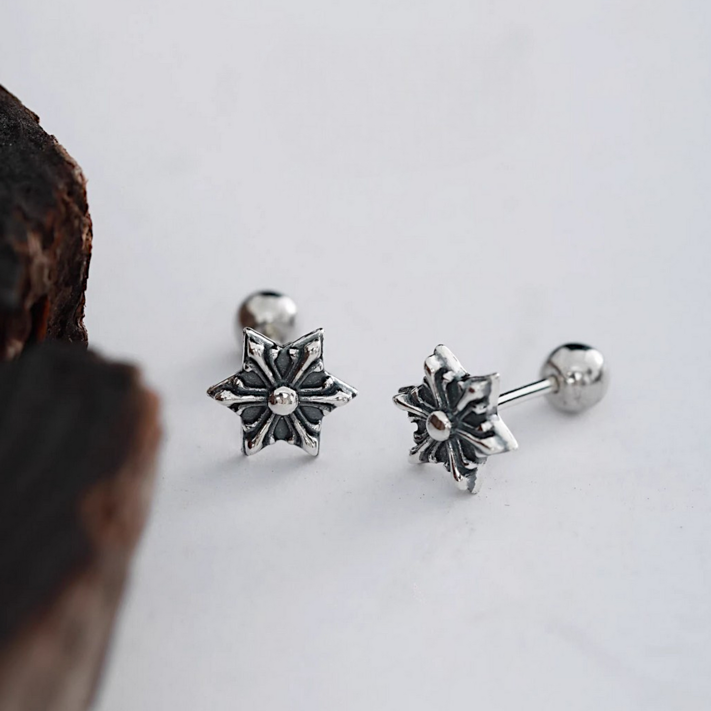 S925 Sterling Silver Vintage Gothic six pointed star Unisex Screw Backing Earring