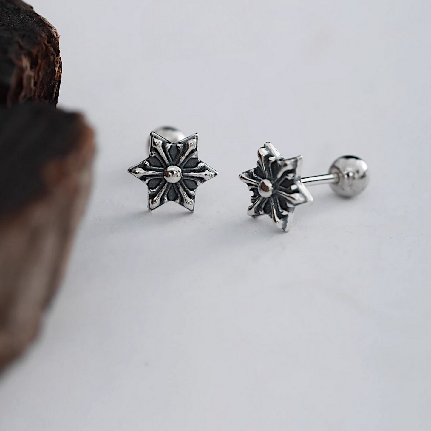 S925 Sterling Silver Vintage Gothic six pointed star Unisex Screw Backing Earring