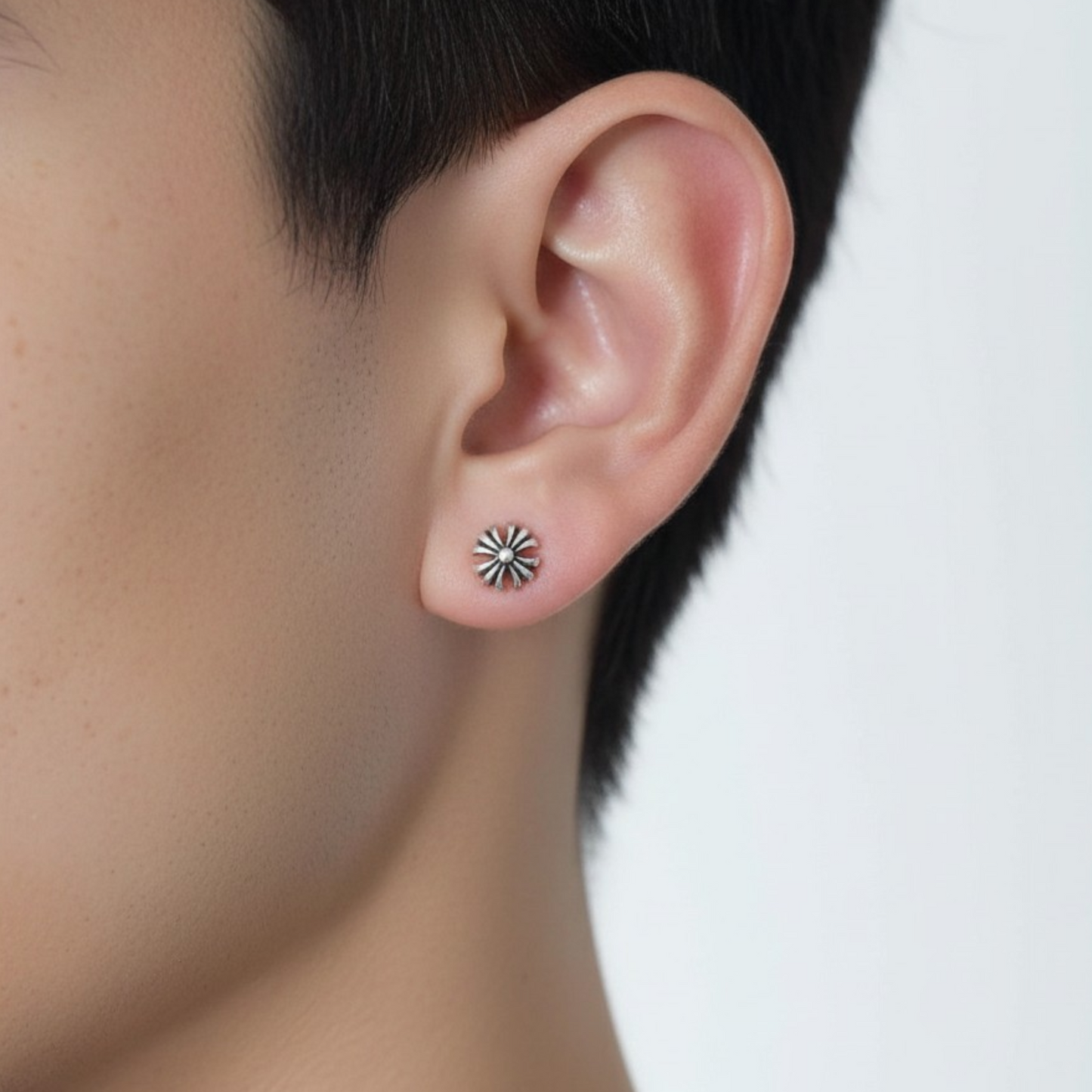 S925 Sterling Silver Vintage Gothic Cross Star Unisex Screw Cartilage Earring