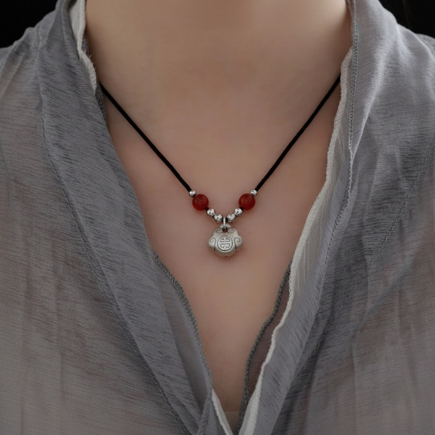 S999 Silver Vintage Chinese Safety Lock Rope Necklace