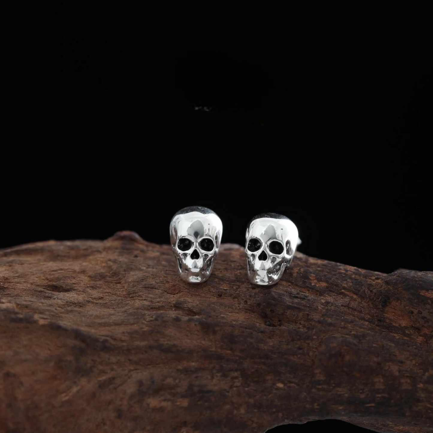 S925 Sterling Silver Vintage Gothic Skull Stud Earrings