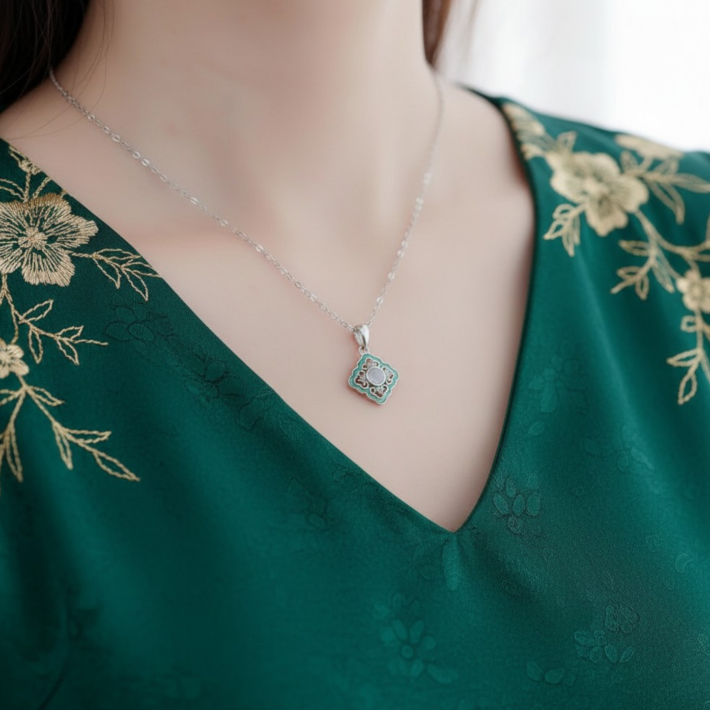 s925 Sterling Silver Four Leaf Clover Asian Style Pendant Necklace
