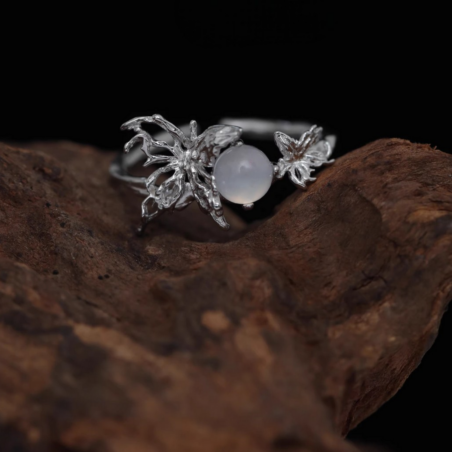 s925 Sterling Silver Butterfly White Agate Ring