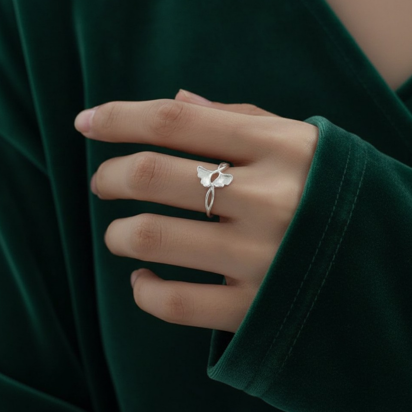s999 Fine Silver Nature-Inspired Leaf Ring