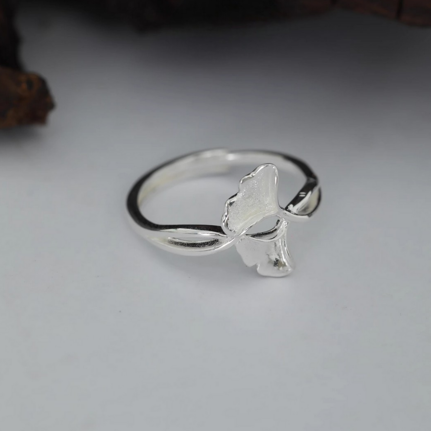 s999 Fine Silver Nature-Inspired Leaf Ring