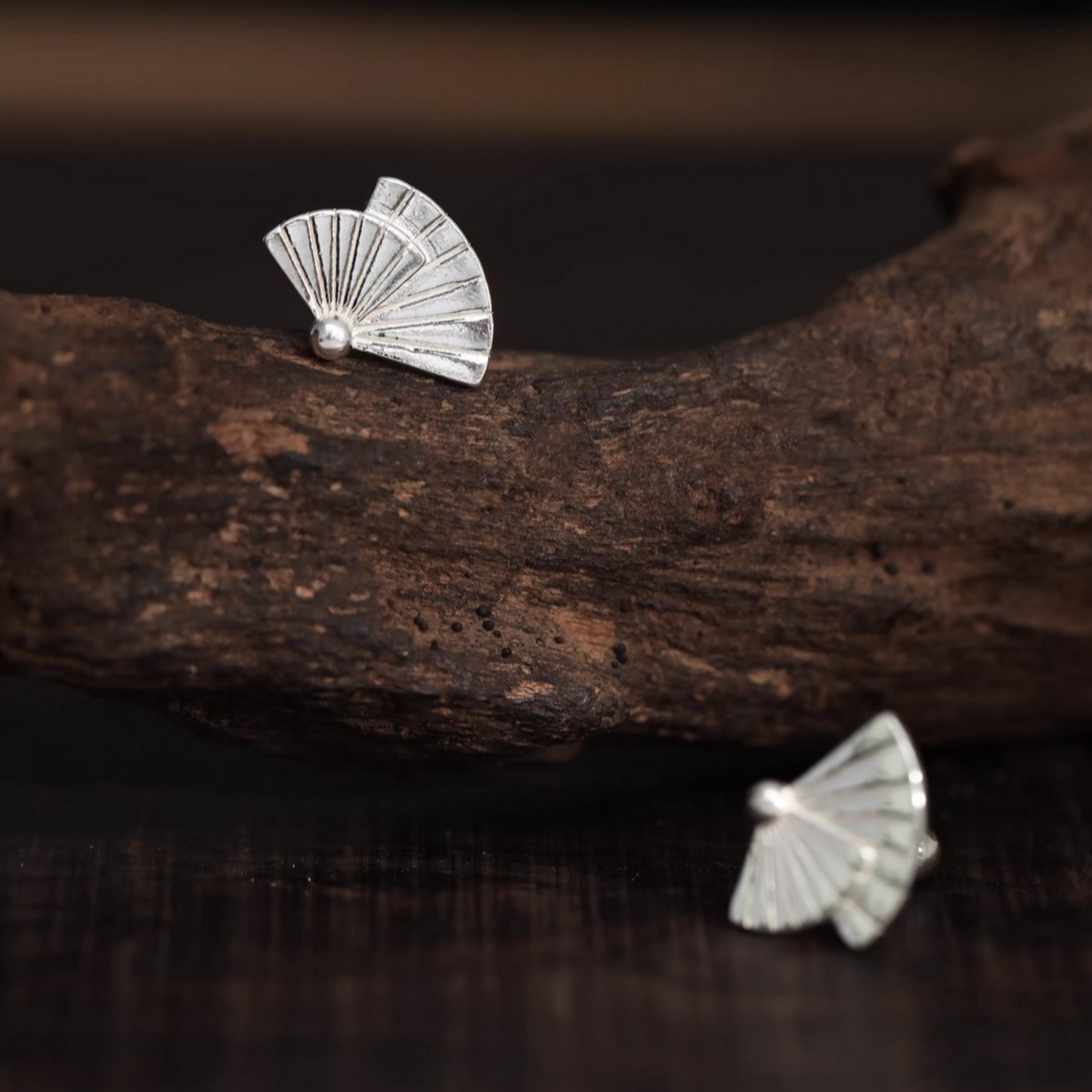 S999 Fine Silver Fan Asian Style Screw Back Earrings