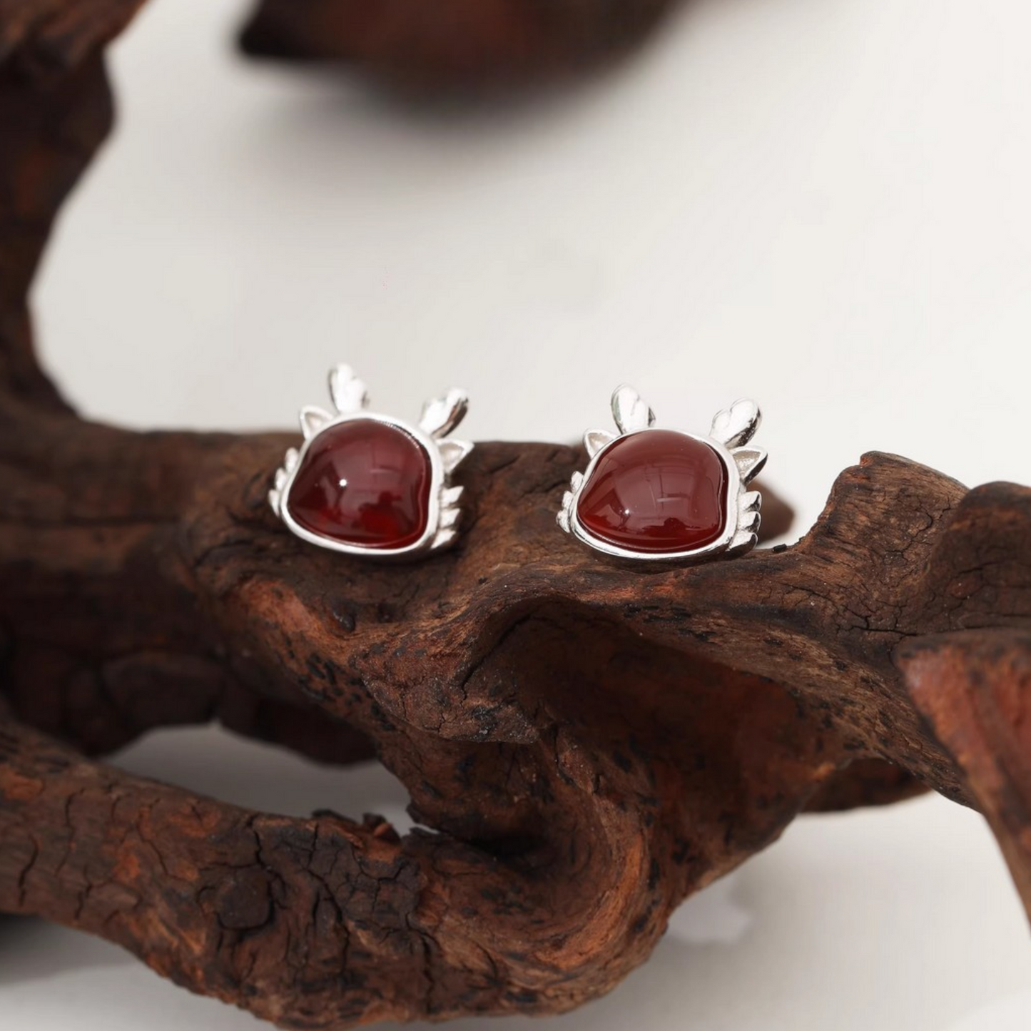 S925 Sterling Silver Cute Dragon Red Agate Stud Earrings