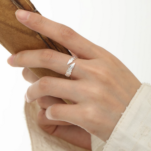 s925 Sterling Silver Minimal Feather Ring