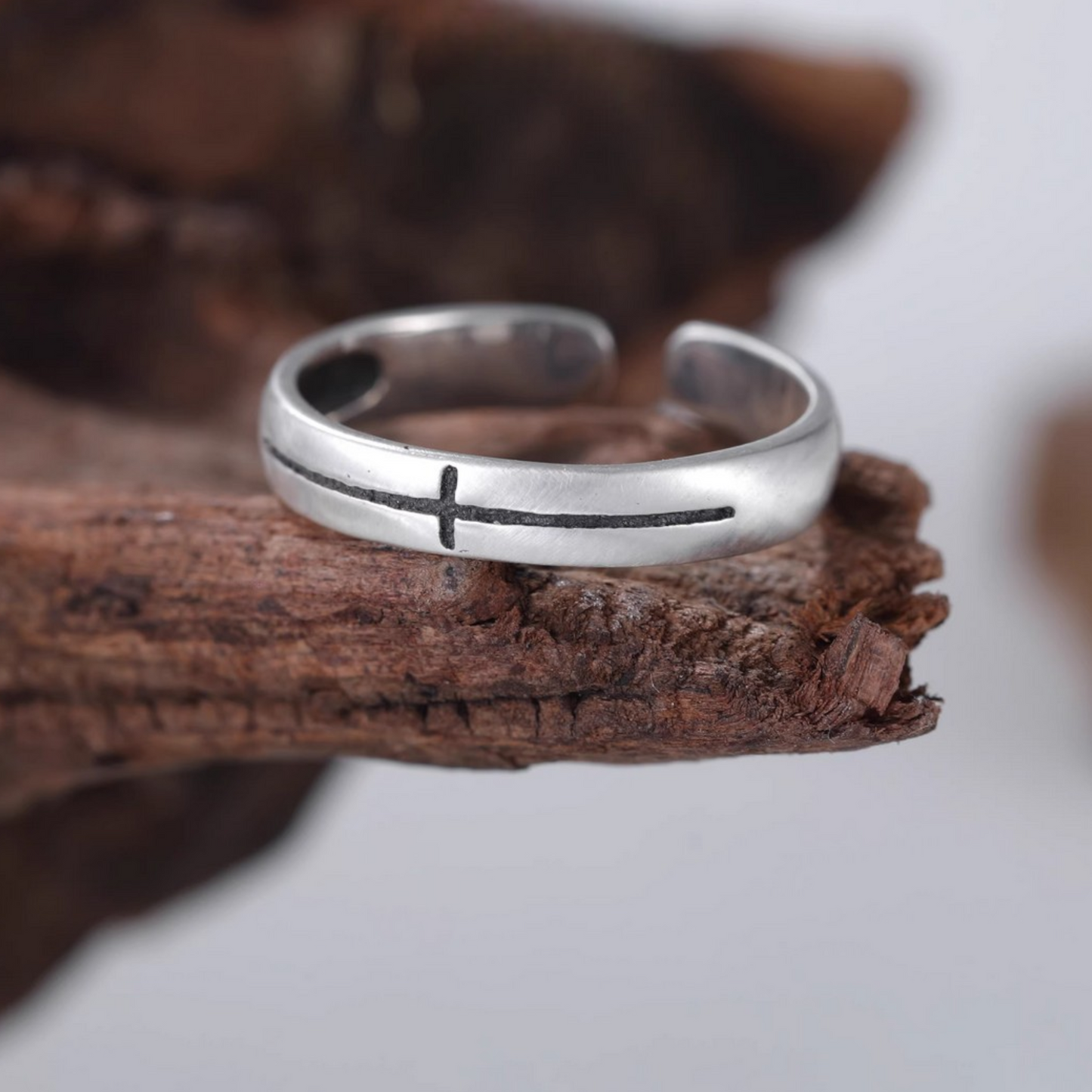 s925 Sterling Silver Minimal Cross Ring