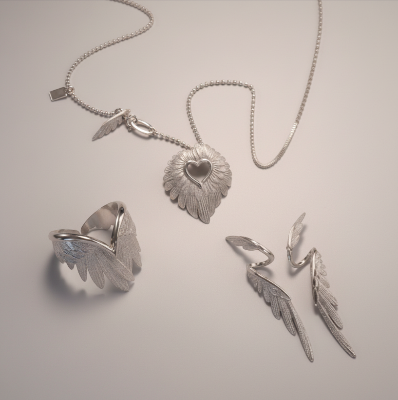 S925 Sterling Silver Elegant Wings Heart Pendant Necklace