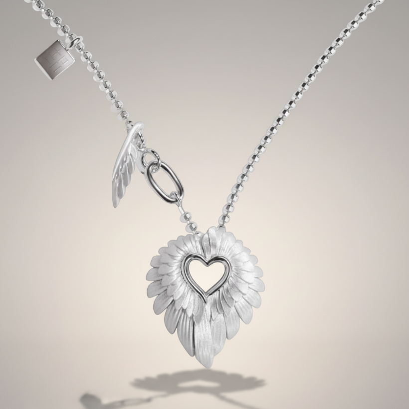 S925 Sterling Silver Elegant Wings Heart Pendant Necklace