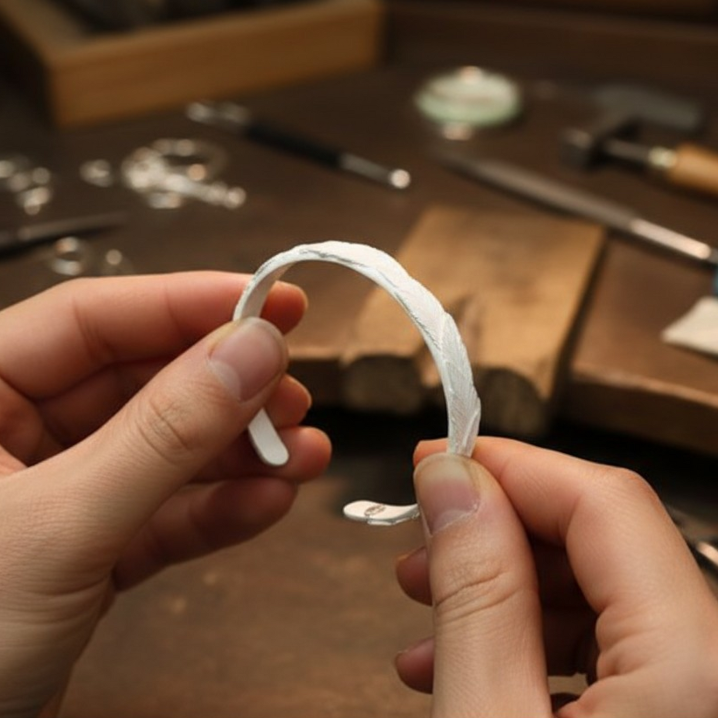 S999 Fine Silver Vintage Unisex Feather Bangle Minimalist Nature Inspired Design