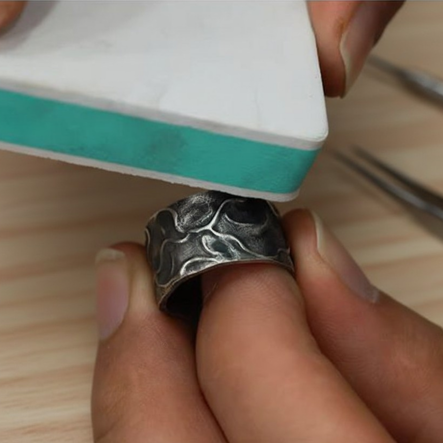 S999 Fine Silver Vintage Pattern Minimal Men Band Ring