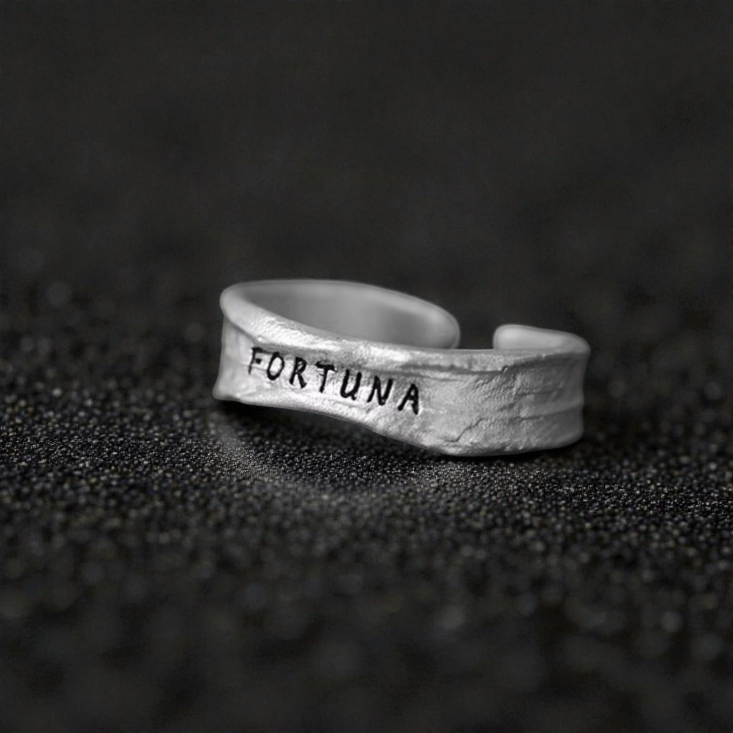 S999 Fine Silver Retro Fortuna Lucky Unisex Band Ring