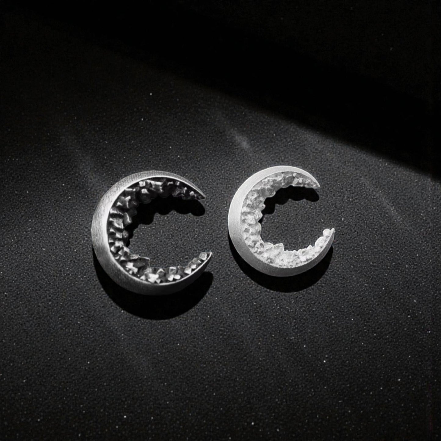 S999 Fine Silver Black & White Moon Couple Stud Earrings
