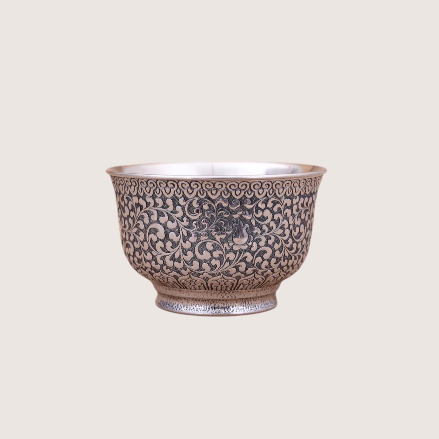 s999 Fine Silver teacup Vine Pattern Cup