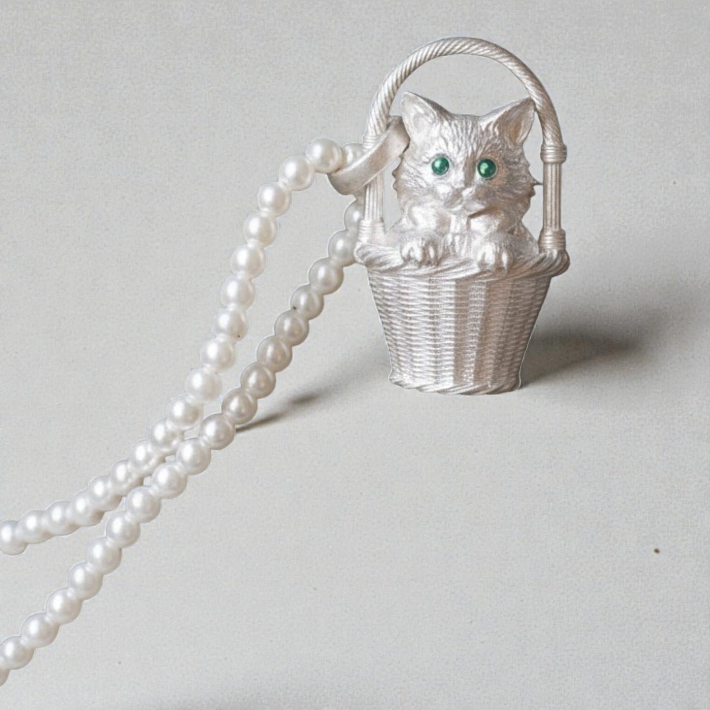 s925 Sterling Silver Cute Kitty Cat in Basket Pendant Necklace