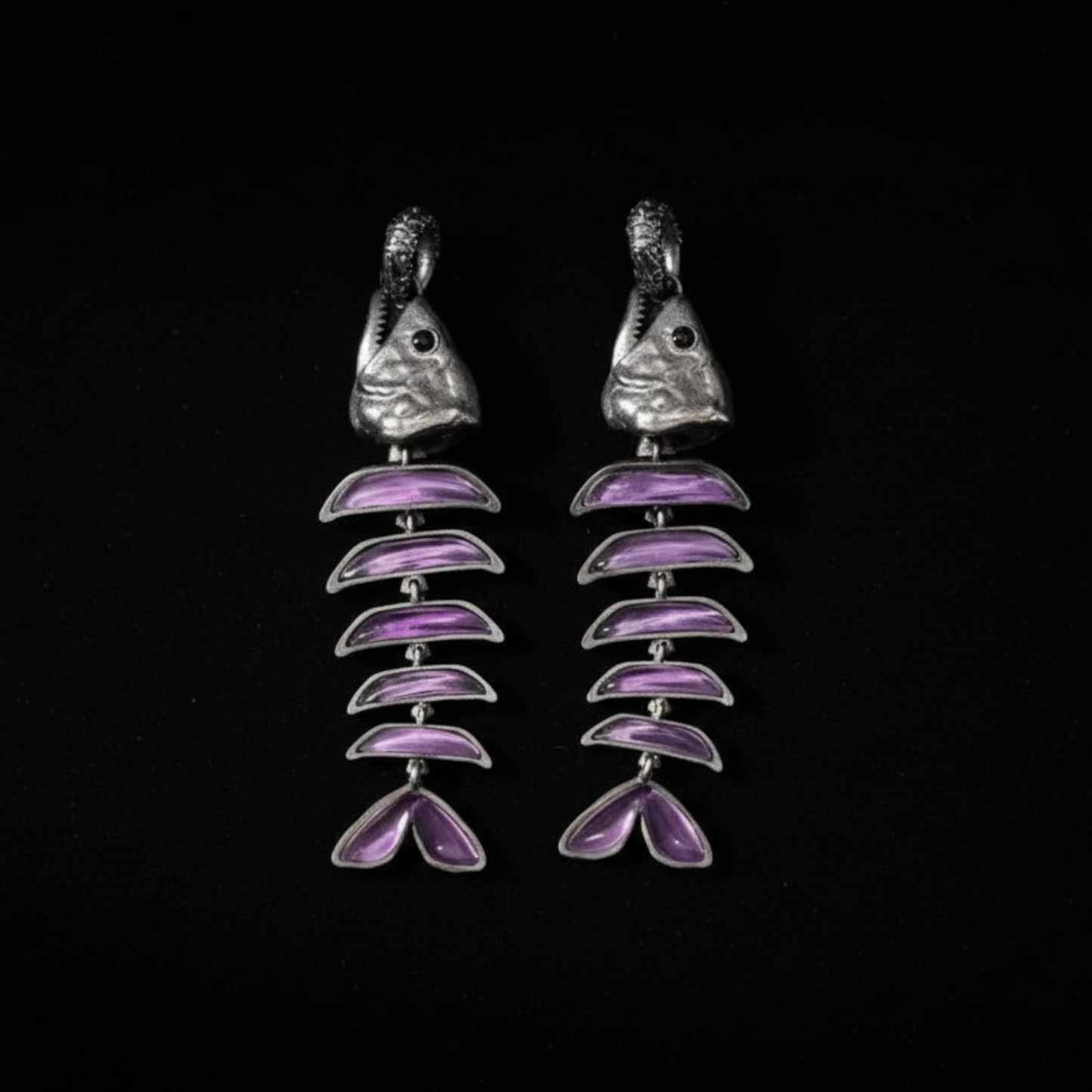 s925 Sterling Silver Vintage Amethyst Fish Bone Pendant