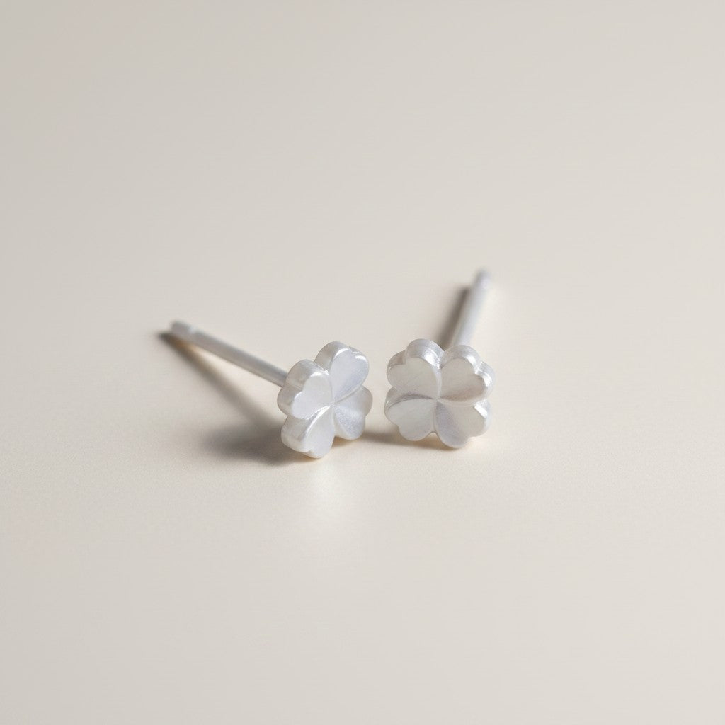 999 Fine Silver Minimal Style Lucky Clover Stud Earring