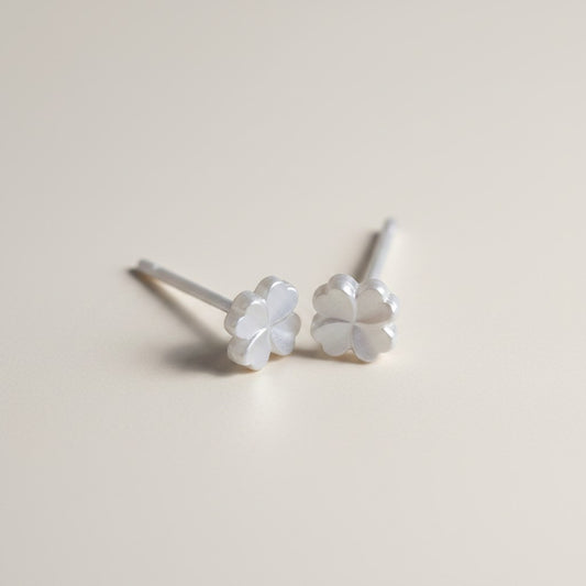 999 Fine Silver Minimal Style Lucky Clover Stud Earring