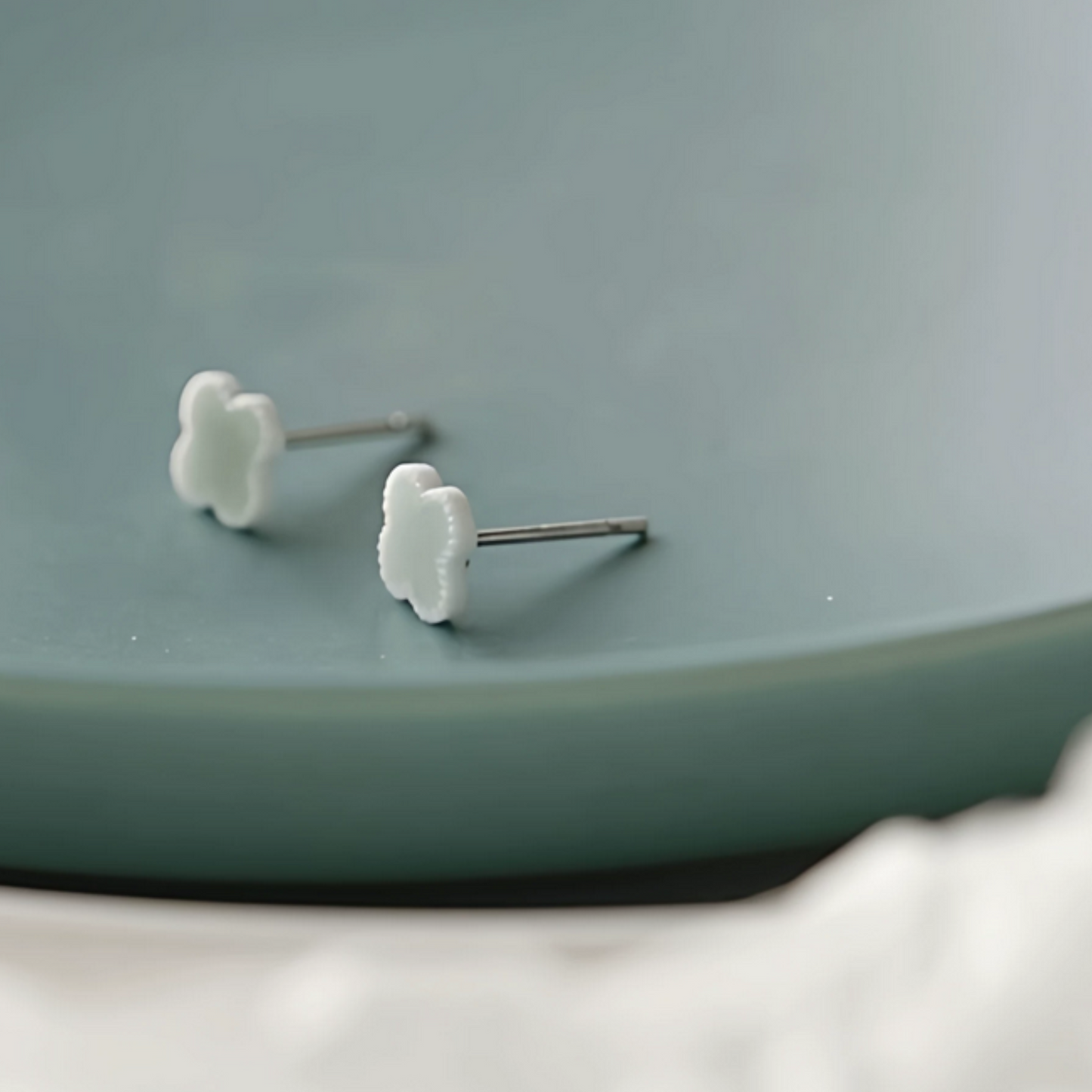 s925 Sterling Silver Post Artsy Mint Misty Rain Ceramic Clover Leaf Stud Earrings
