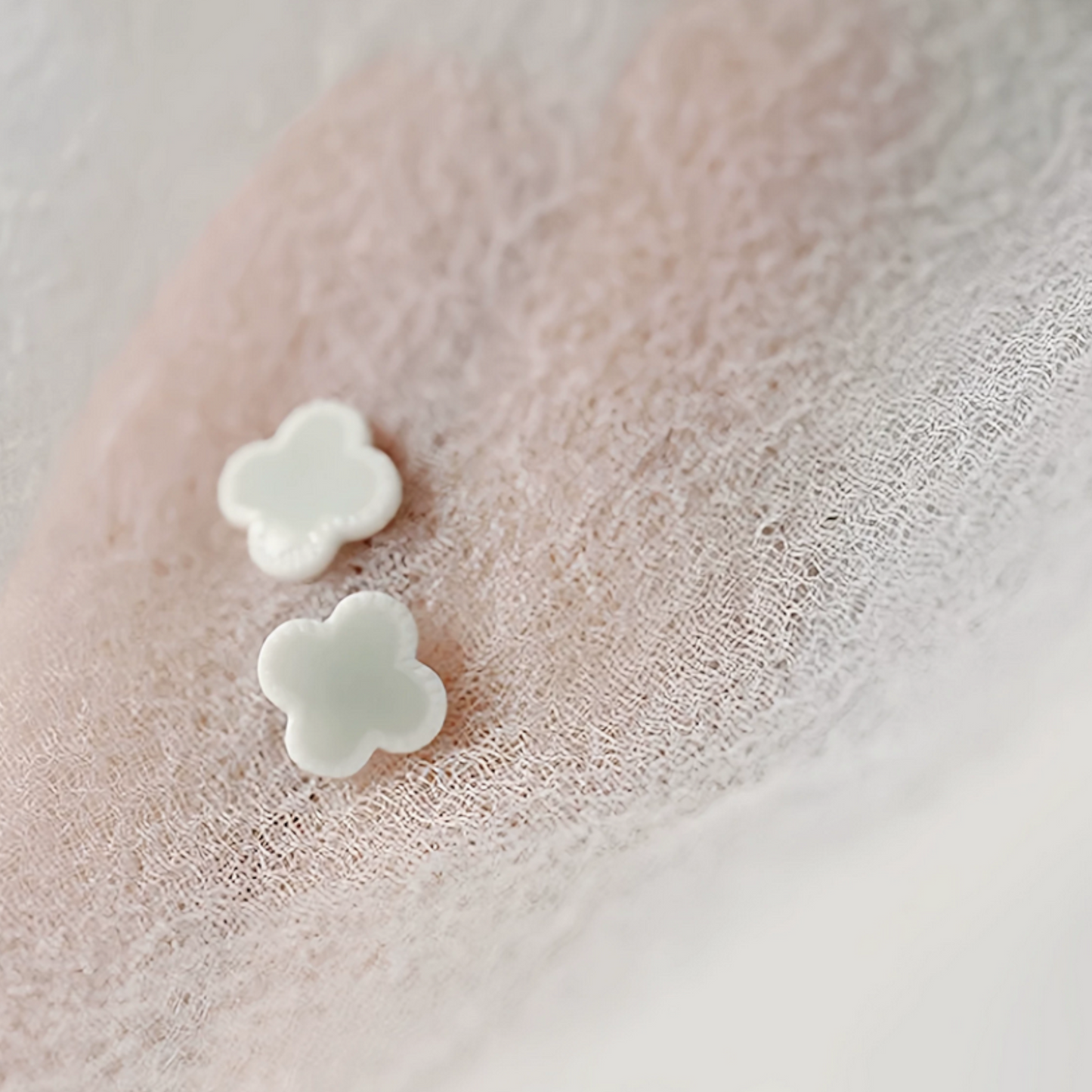 s925 Sterling Silver Post Artsy Mint Misty Rain Ceramic Clover Leaf Stud Earrings