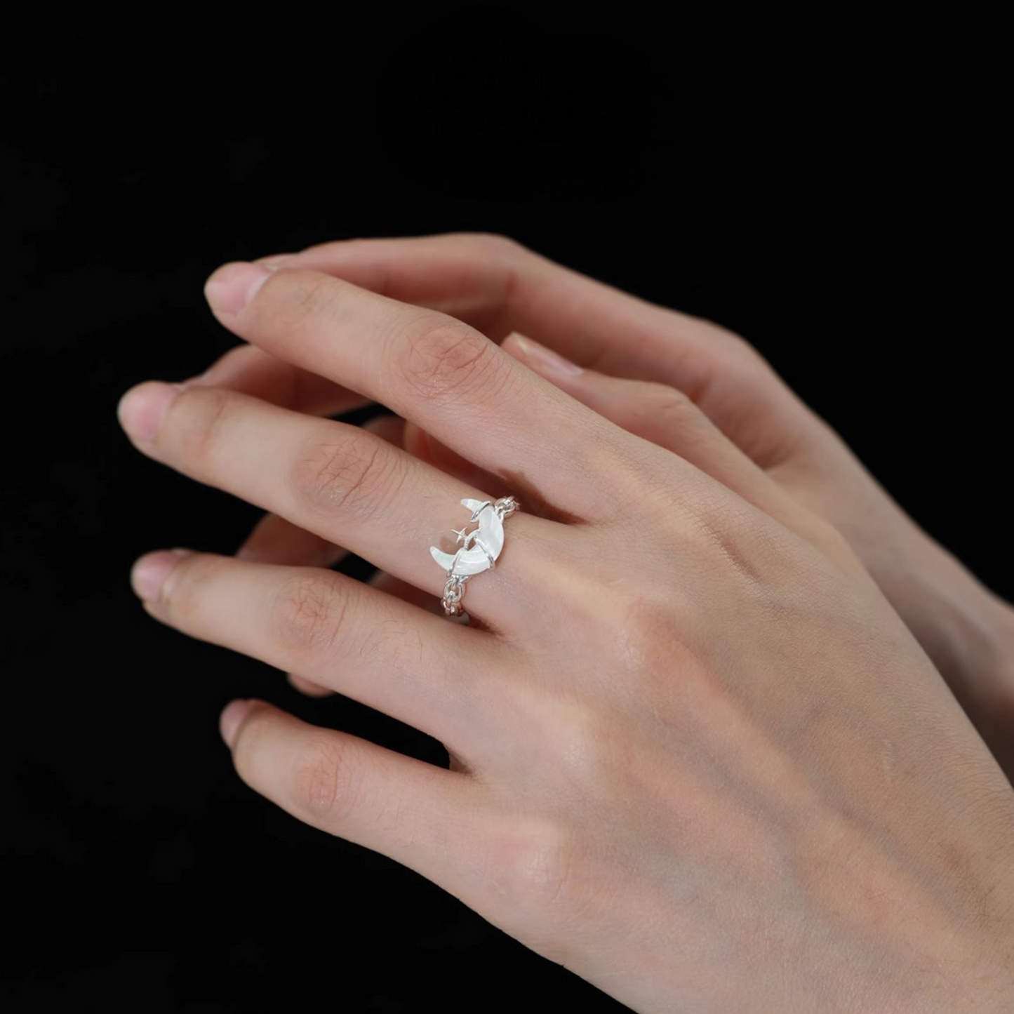 s925 Sterling Silver Minimalist Moon Ring