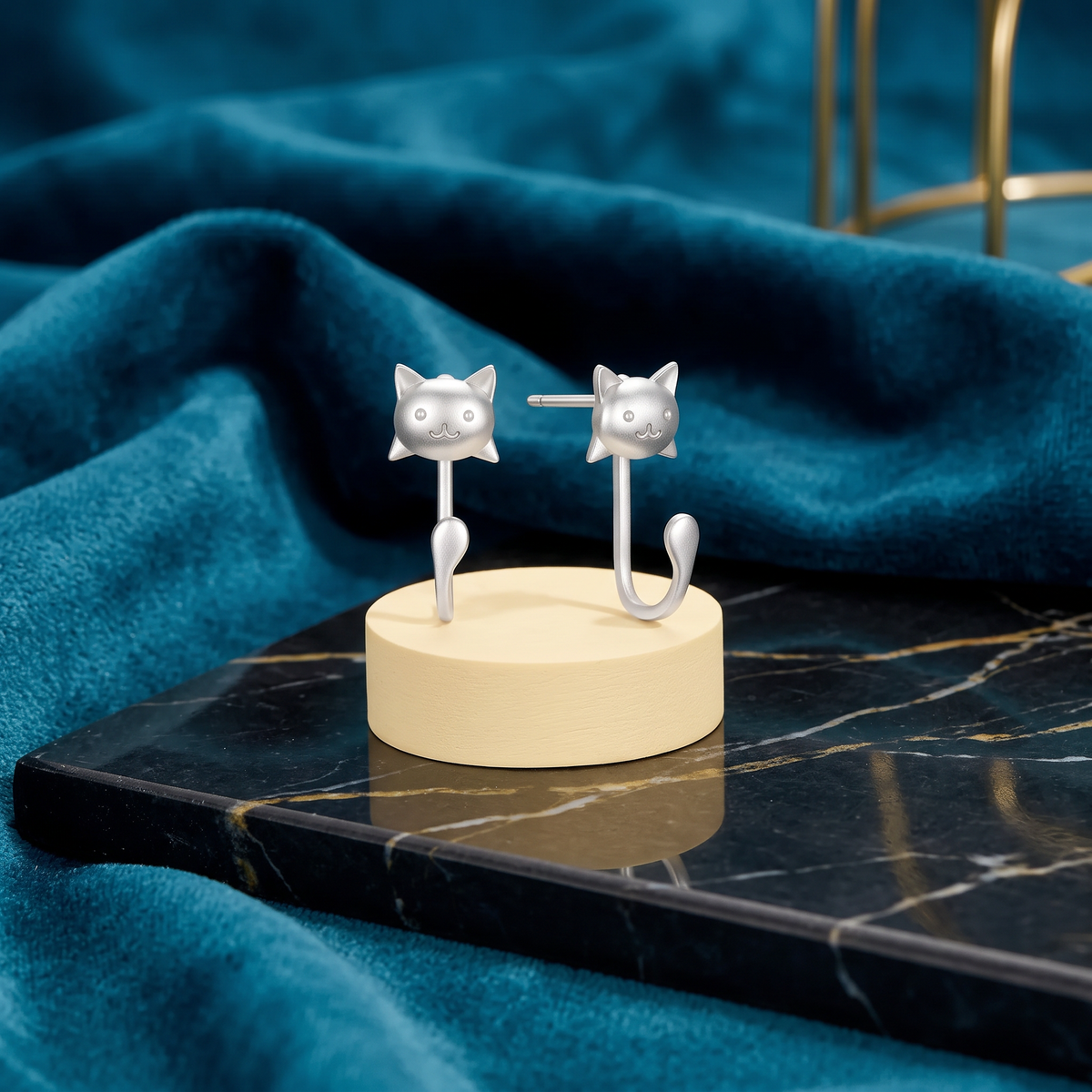 S925 Sterling Silver Cute Kitty Cat Stud Earrings