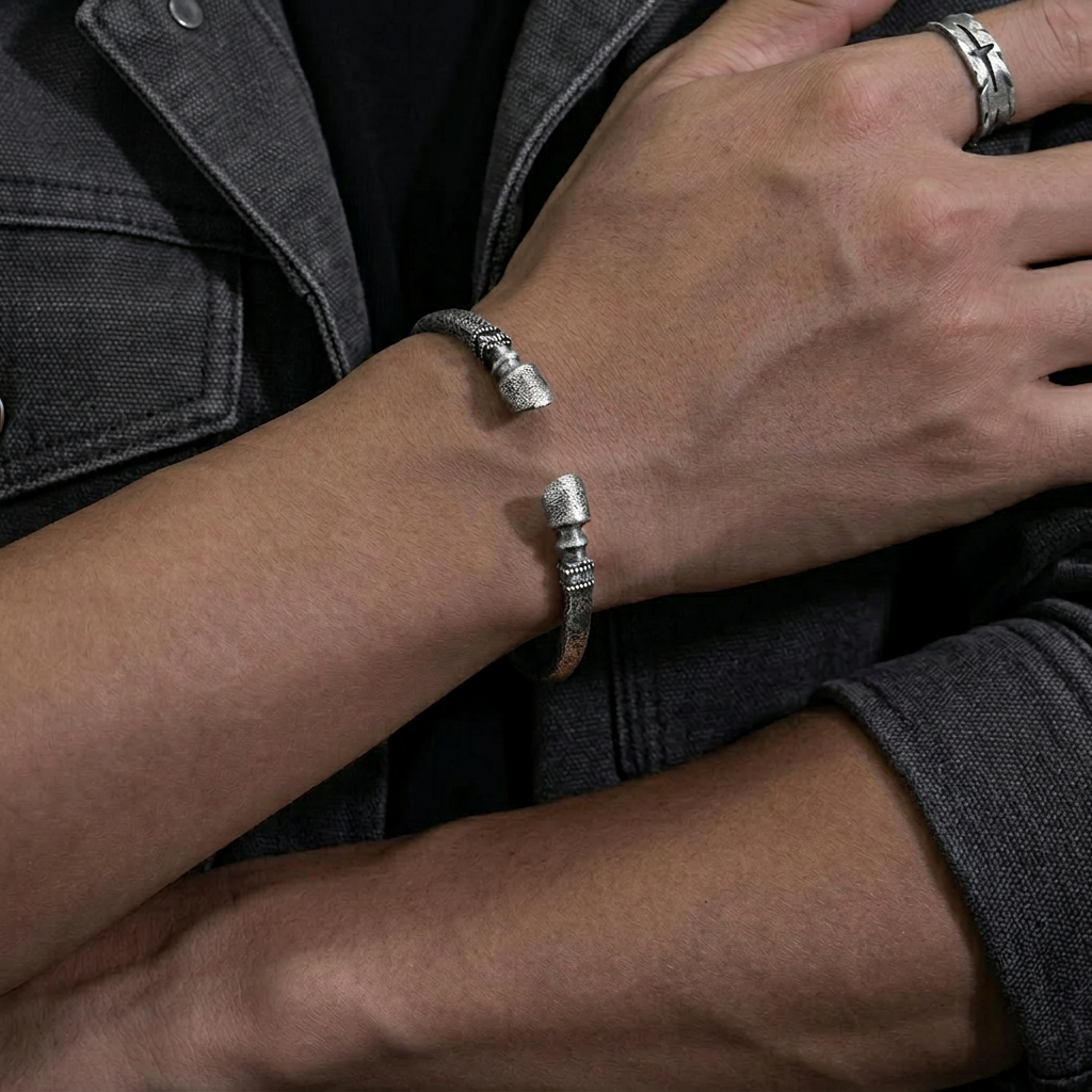 S999 Fine Silver Vintage Horseshoe Bracelet Bangle